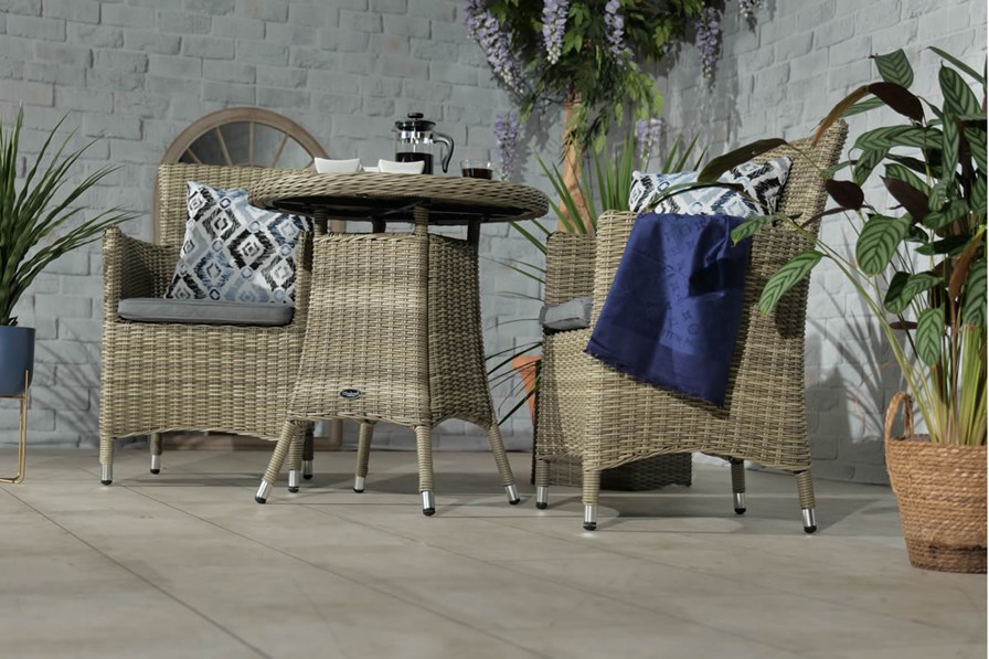 Wentworth Carver Bistro Set