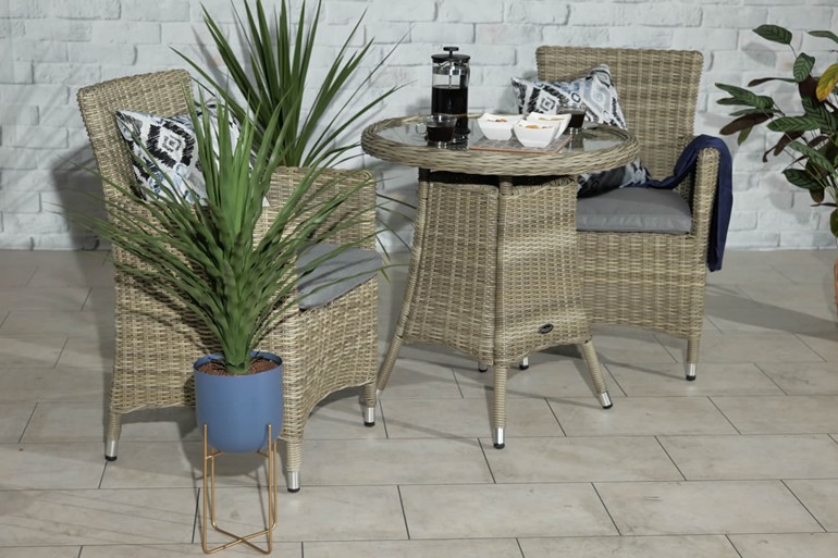 Wentworth Carver Bistro Set