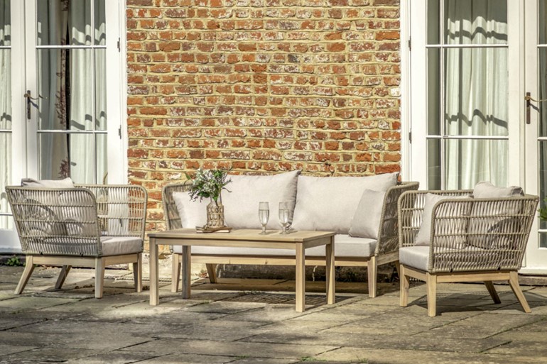 Cataldo Lounge Set