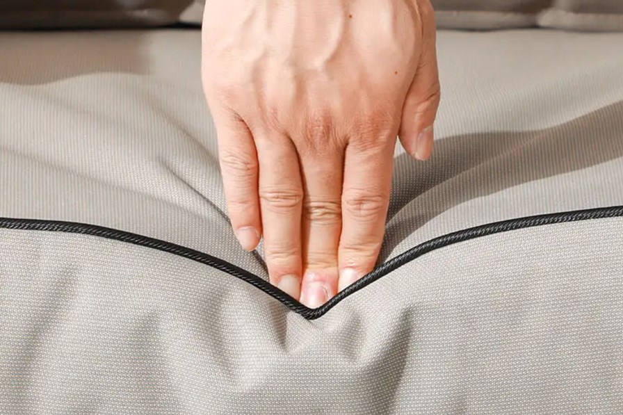 Lira Rattan Firepit Set