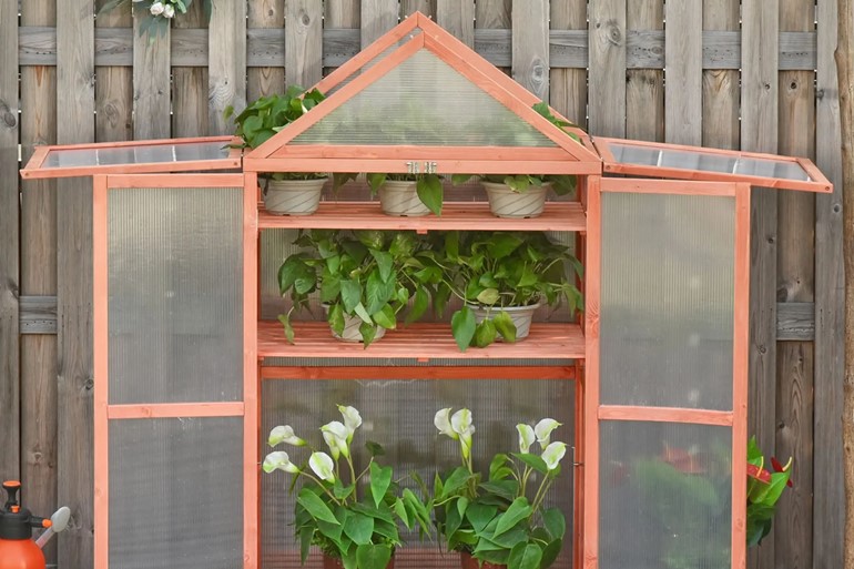 Fernvale Greenhouse